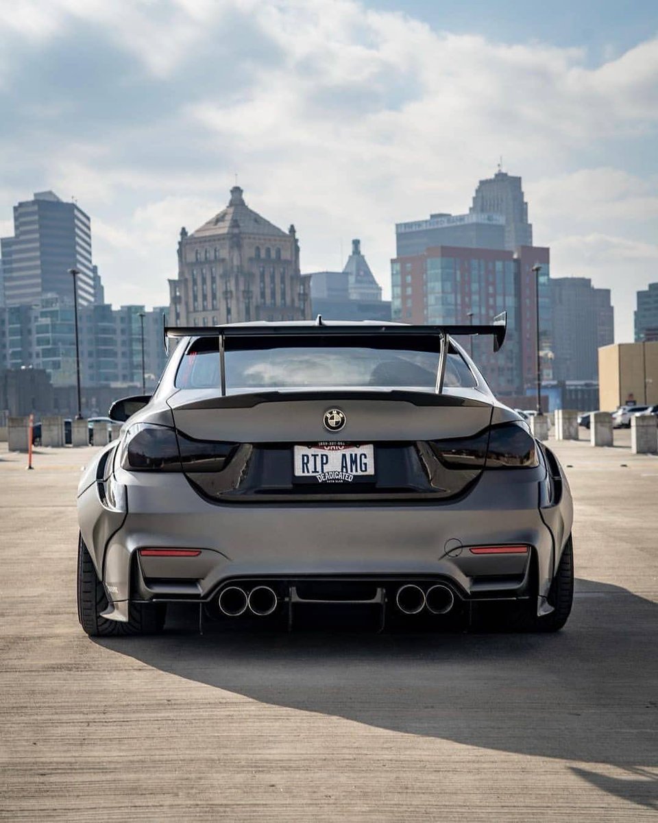 motorforms's tweet photo. La plaque « RIP AMG » est insolente https://t.co/cRkvcSTws5