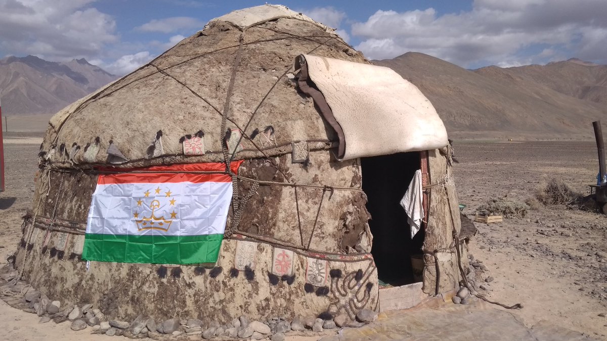 mkarim_p's tweet photo. #Yurt in #Murghab, #GBAO,

#pamir #mountains #Tajikistan

#ОзмуниАксҳоTJ #Tajikistan @ASKhujand @USEmbDushanbe #USAваТоҷикистон https://t.co/kqfgWqo3yB