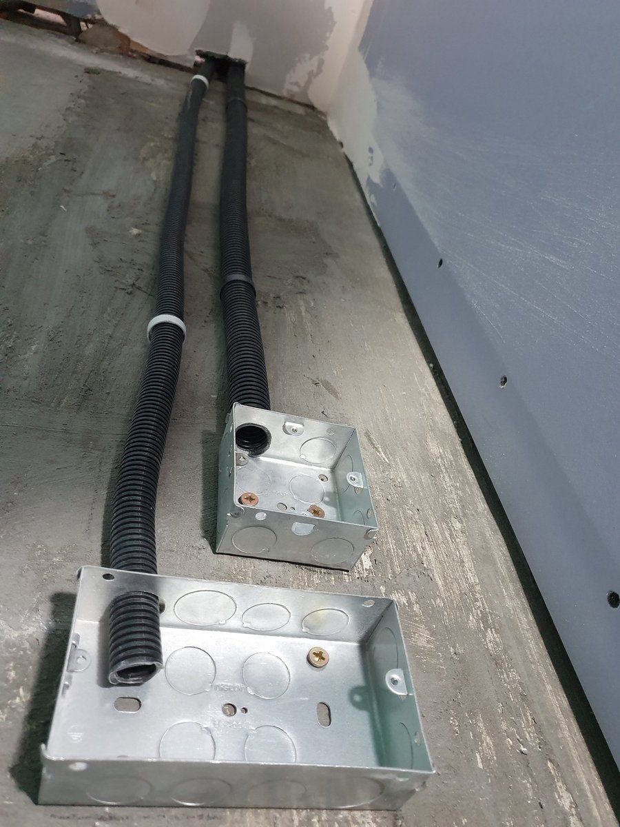 SmartrrElec's tweet image. Weekend 1st fix and @FlexiconConduit and @LINIANFireClip speeding up the process.