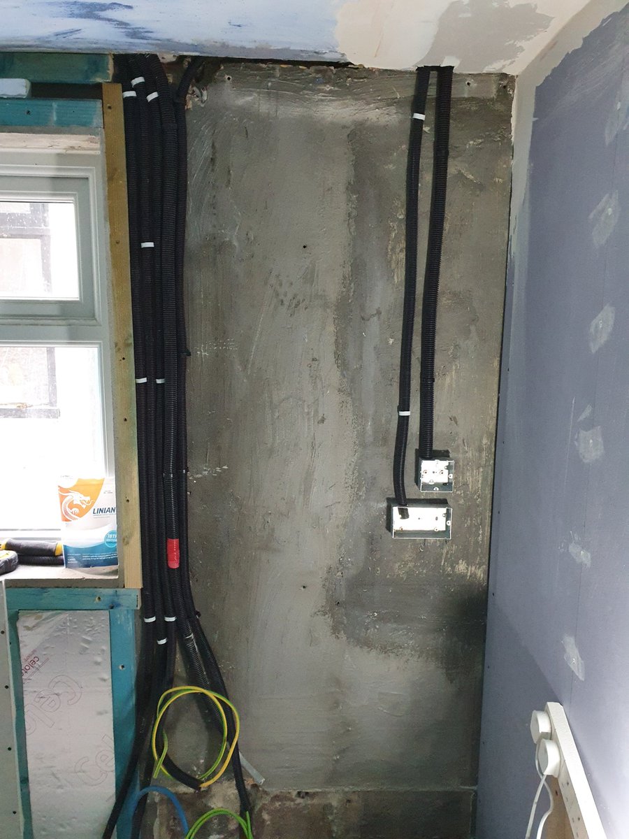 SmartrrElec's tweet image. Weekend 1st fix and @FlexiconConduit and @LINIANFireClip speeding up the process.