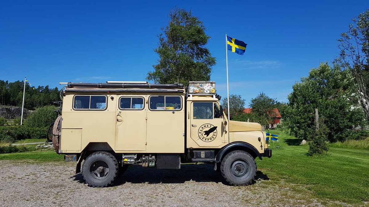 OverlandTrucks's tweet photo. HANOMAG L28 4X4 Expedition Vehicle || INFO: The Hanomag L28 was a light truck from the German manufacturer Hanomag. The vehicle was the first completely newly developed commercial vehicle from Hanomag after World War II || @bass__tee on #Instagram | #ExpeditionVehicles
#HANOMAG https://t.co/UE0203YDnE