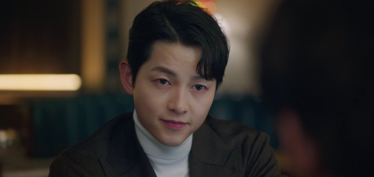 kdramathoughts_'s tweet photo. i like this hairstyle tho 😍
#Vincenzo #VincenzoEp8 https://t.co/7sKylczUrP