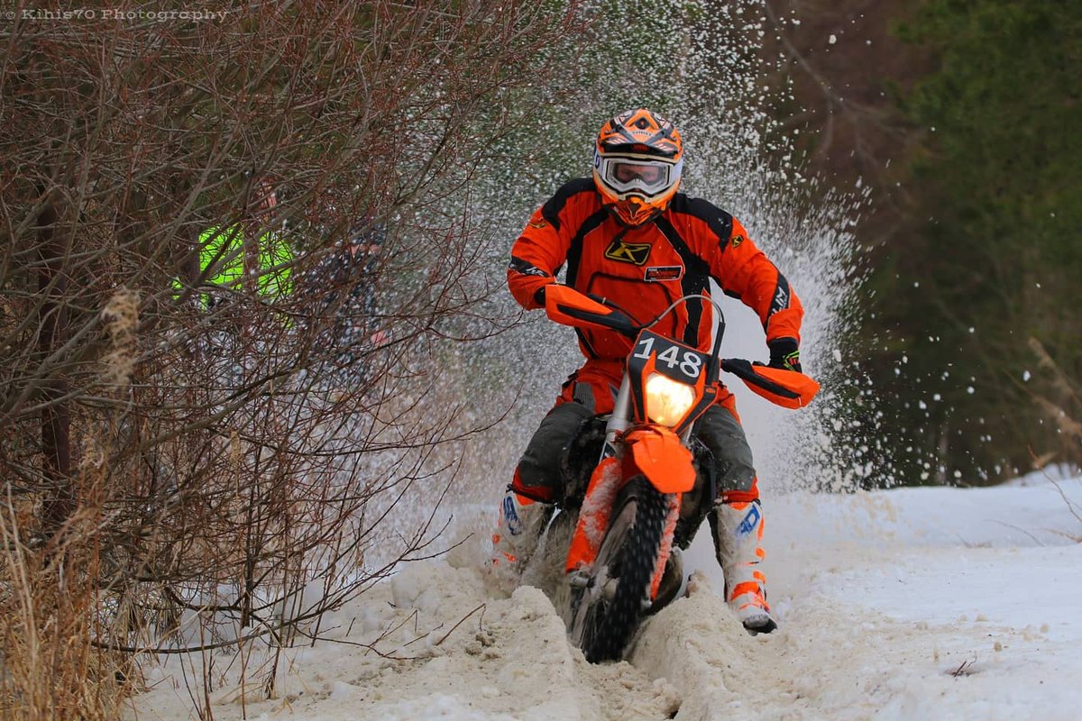 Kihis1's tweet photo. Tänään lumen pöllytystä #Karhula #enduro #nieminenmxracing #Mane402 #Kuusankoski #canonphotographer https://t.co/zvICvrjJ9l