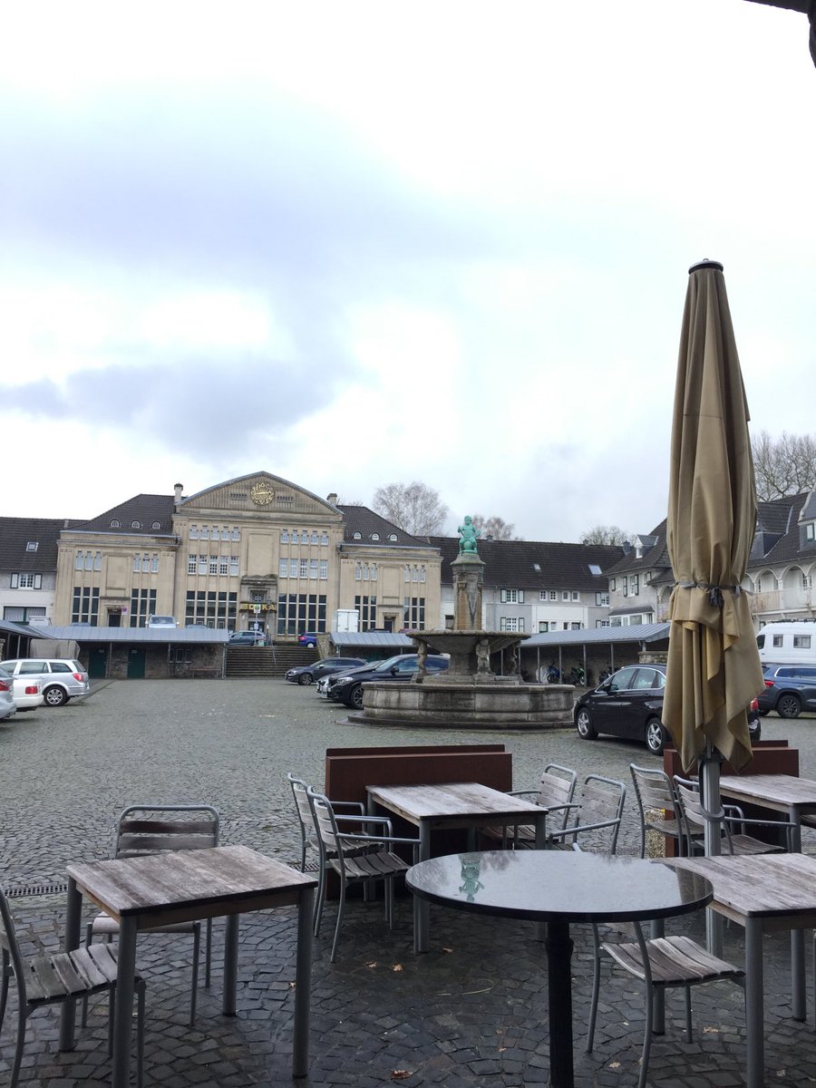 Sonntagsstimmung in Essen Margarethenhöhe....