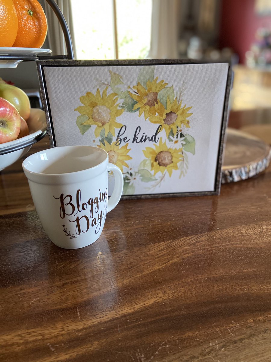 A busy Saturday means a Sunday blogging day!  #blogger #mnfoodie #DaylightSavingTime sunflowerbouquet.com