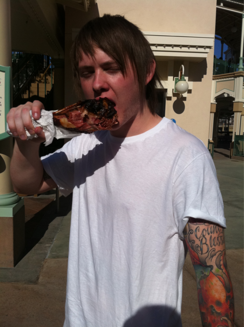 LeeMaliaUpdate's tweet photo. Nom https://t.co/CGElzcffWA