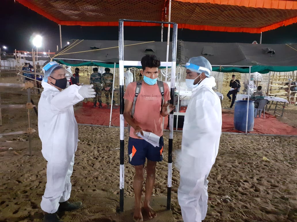 PRODefRjsthn's tweet image. #ArmyRecruitmentRally 8 -31 Mar underway amidst strict #Covid19protocols at #Jaipur Approx 73000 Registered
#Soldier Technical, #Clerk SKT,  #Tradesmen tested. Much more in coming weeks #Harkaamdeshkenaam
@PIBJaipur
@adgpi @SpokespersonMoD 
@SWComd_IA @PBNS_India 
@airnews_jaipur