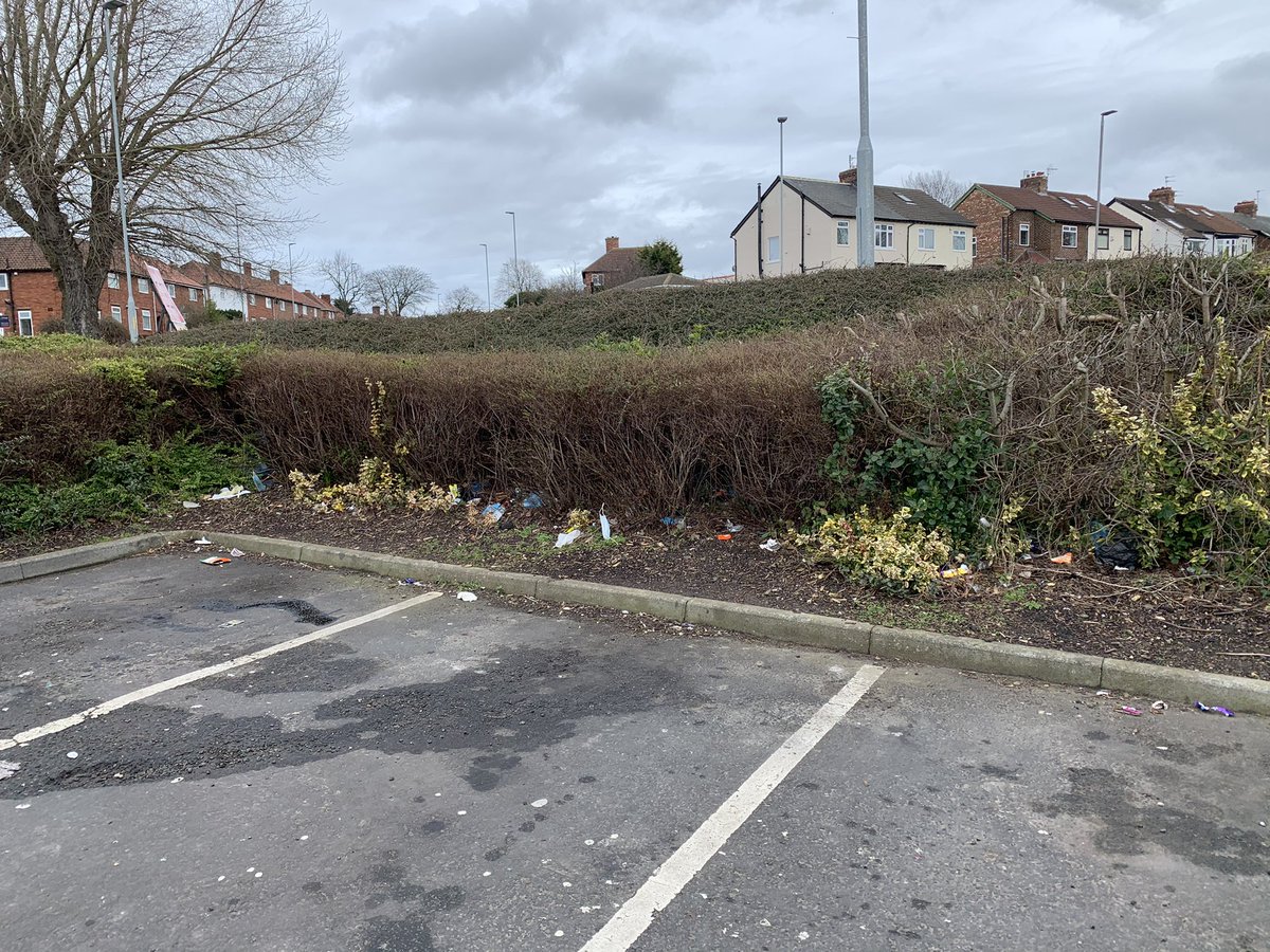 BillinghamTidy's tweet photo. This is Tesco filling station at Billingham near the A1027 and meters away from an Ecology Park. If this is the state of the outside public facing part of the premises what’s it like elsewhere? 
#tesco #tescolitter #tescobillingham #billinghambeckecologypark #lovewhereyoulive https://t.co/jrkMNXSNqf