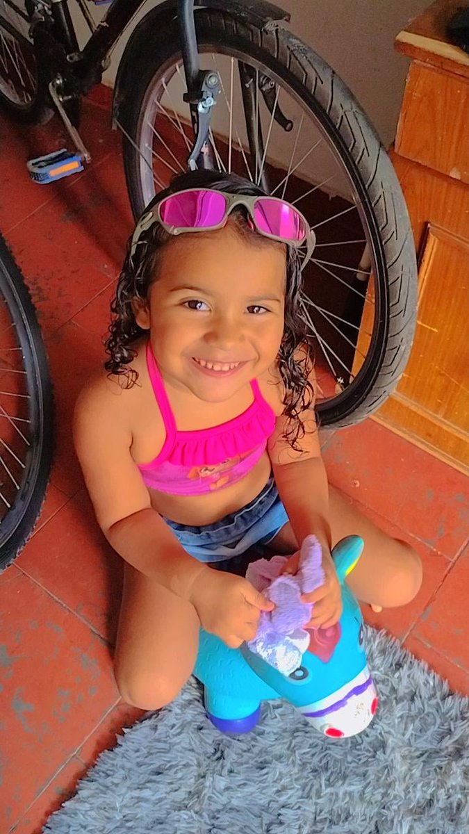 Thata_oliver7's tweet photo. Duas da minha obra de arte p vocês 🥺🥰
#minhamenina🌺 https://t.co/s09GB0dbN2