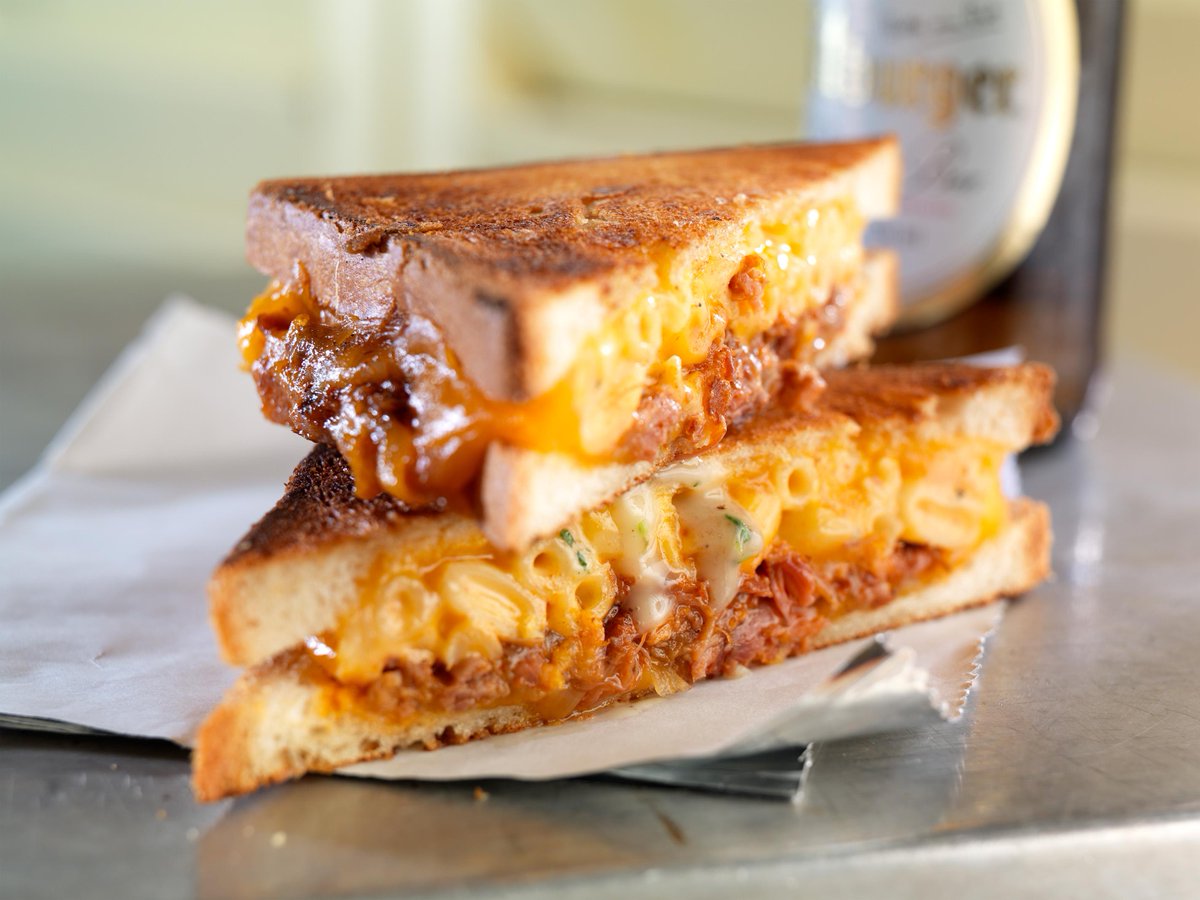 This Cheesy Mac and Rib Melt is just what we need on this relaxing Sunday afternoon! Learn how to make this flavorful sandwich at the link below!

Recipe--&gt; bit.ly/3teIN87...