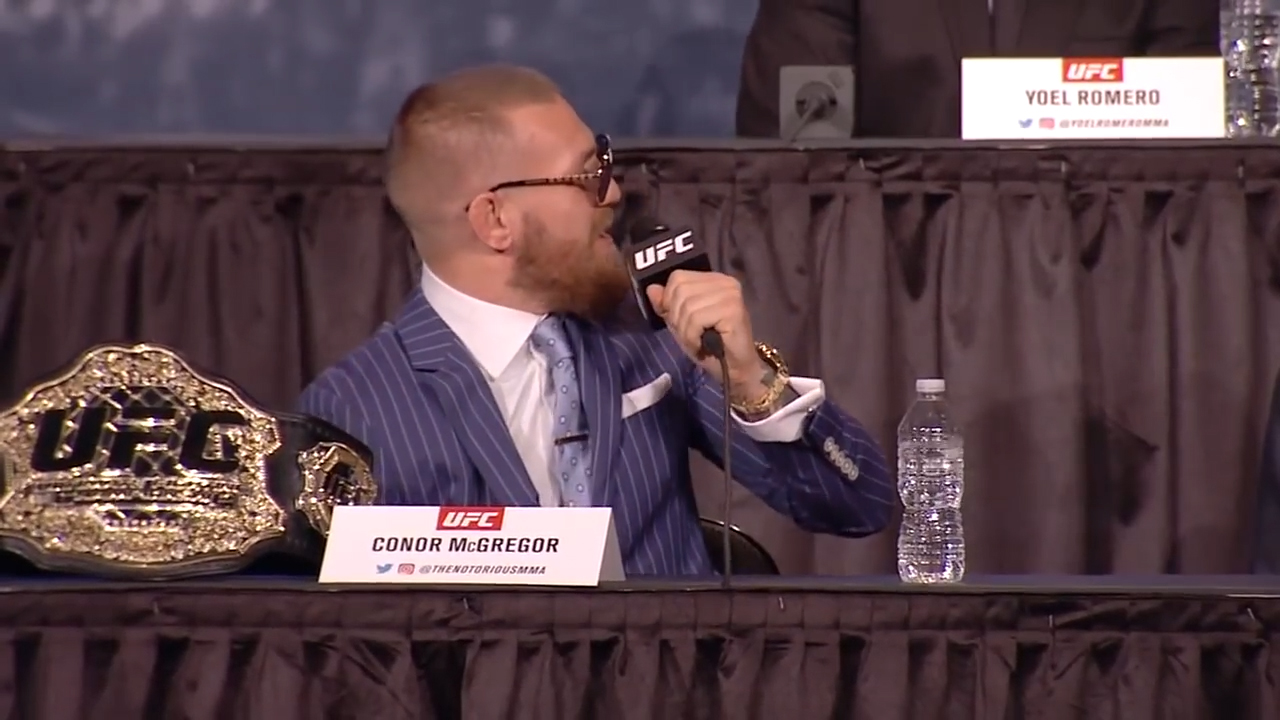 ESPN MMA on Twitter: "They say you can't hear images... 🤔  https://t.co/xMVJXzlZWP" / Twitter