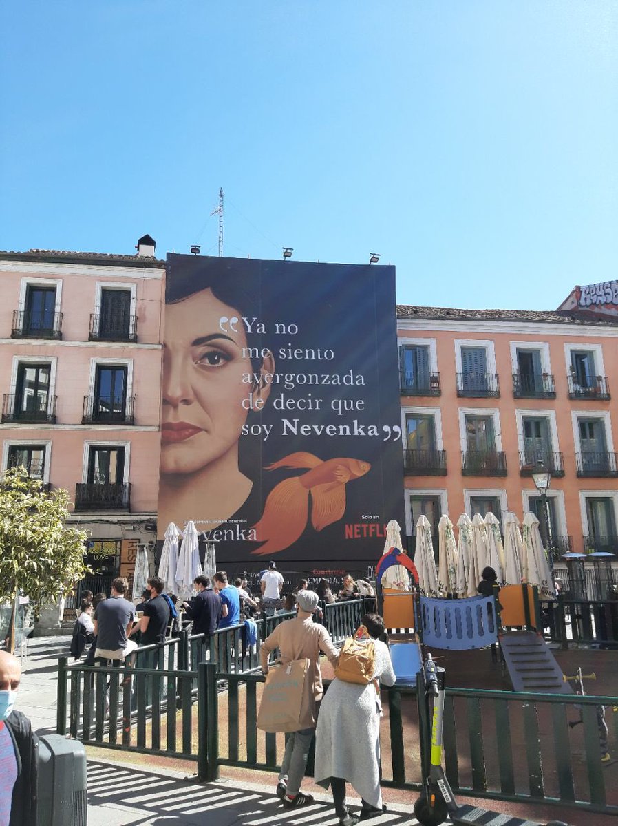 Yolanda_Diaz_'s tweet photo. La denuncia de #Nevenka contra el acoso sexual y las violencias machistas ha vuelto a las calles, a la sociedad, para restablecer la voz y la dignidad de las mujeres. No es una serie más. Es la necesaria ruptura de ese silencio colectivo que aún nos mata y nos vuelve vulnerables. https://t.co/tFhABQvOwJ