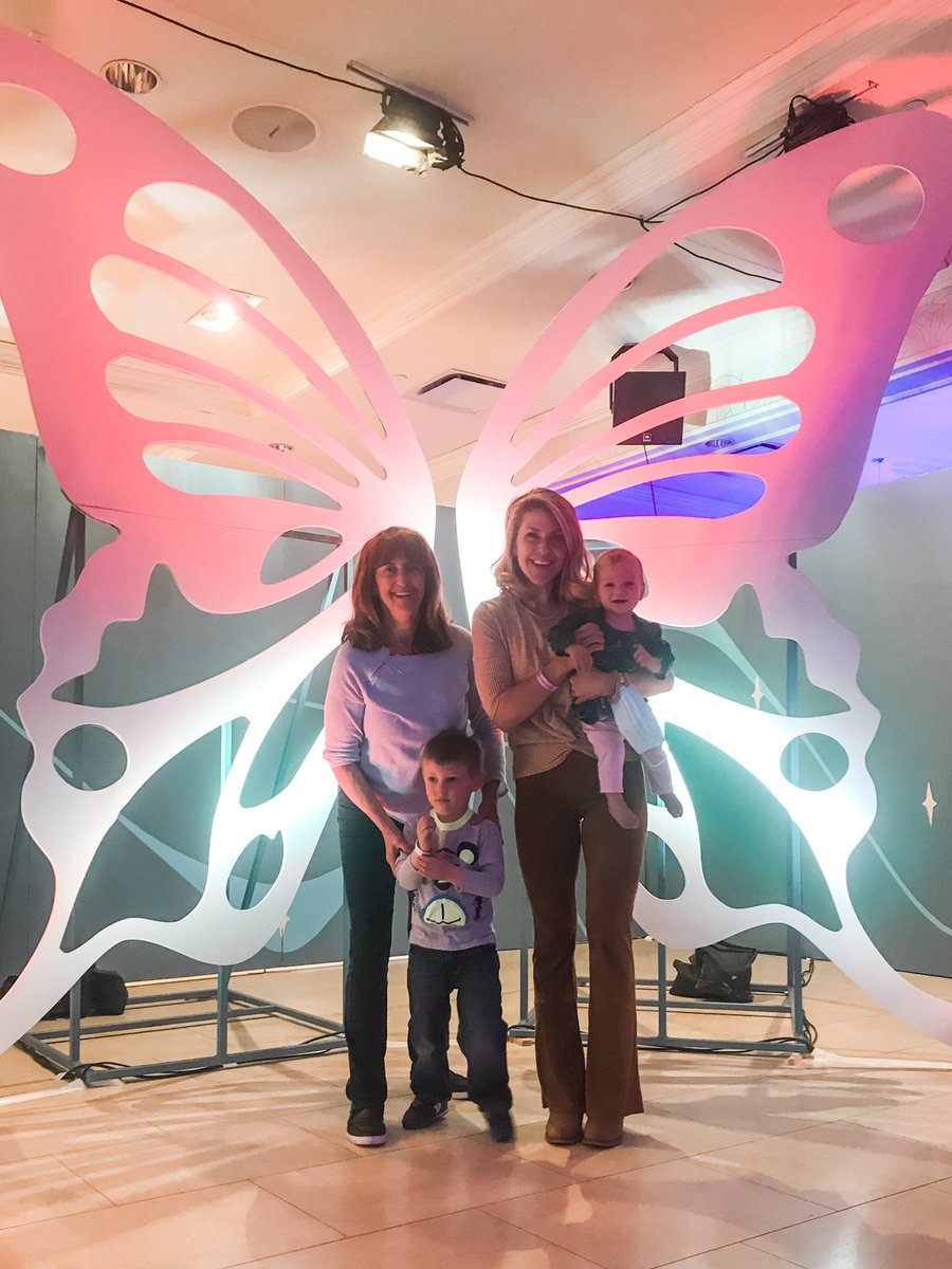 Everetts forced smiles at Earth Illuminated. He would rather be playing than taking photos 😆