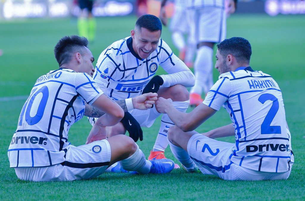 Minum dulu kawaaan..
Hauuuss kan kawaaaan...
Jangan lupa istirahat kawaaaaaaan..💦💦💦

Doa terbaik kami Interisti untuk kawan2 cagliari mania &amp; napoli mania se jagat raya.

Ssmoga klub kalian malam ini menang juga ya kawaaaaaaannn.
Cheers kawaaaan.🍼🍼🍼