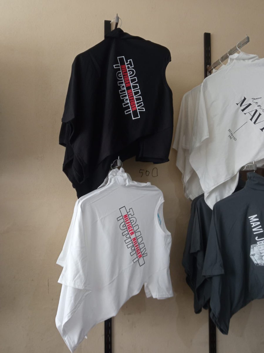 tiktokvideoedit's tweet photo. #mavi #Mavi #FBvGB 🔥💣 SADECE TOPTAN
🔴✅S-M-L-XL-XXL SERİ 
🏆✅30/1 suprem / LİKRALI PİKE KUMAA Ş
🏆✅ RAHAT KALIP 
🏆✅RENK MODEL BİLGİSİ 
#BJKLehineTescilEt #özlemzengin #VakitDoldu #heskodunahayir https://t.co/Qe3SFegs2l