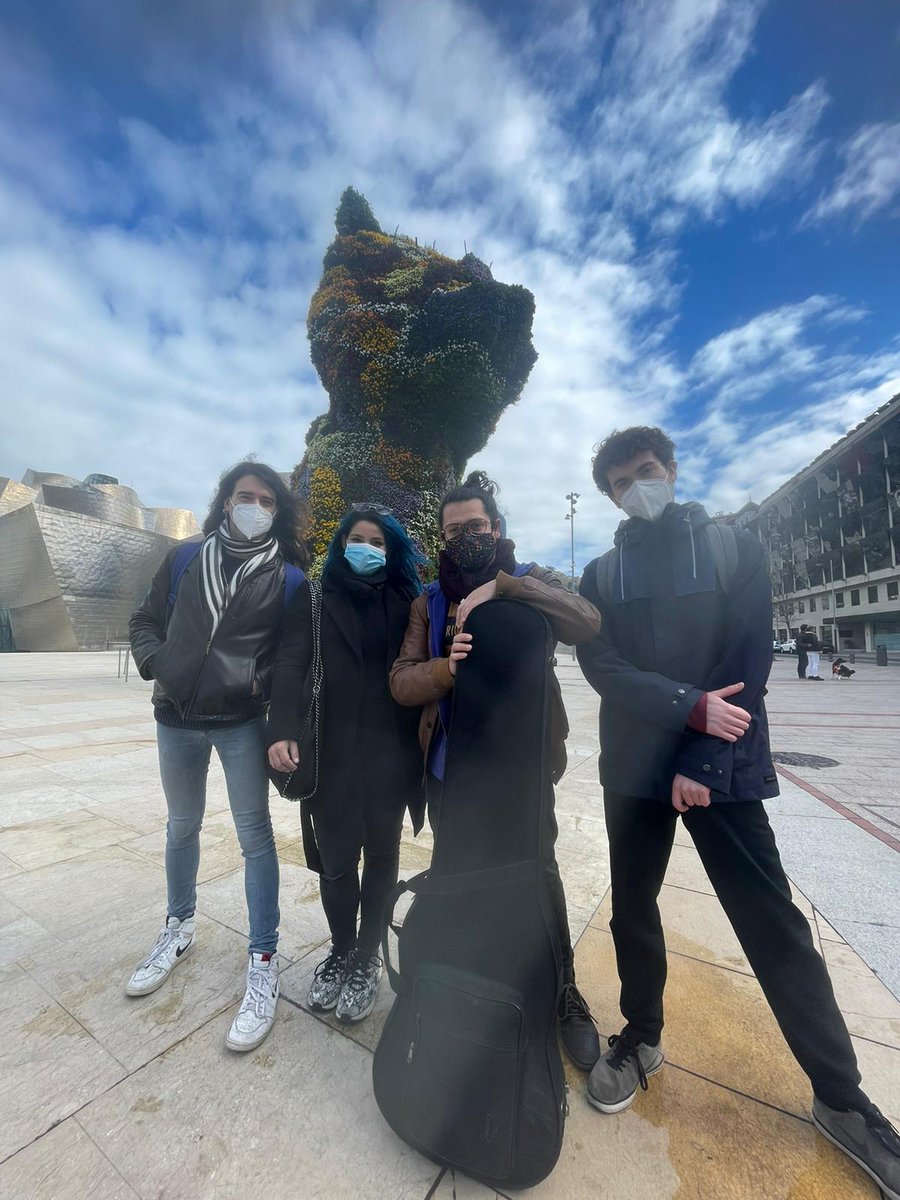 🚀 ¡Ya en casa después de nuestra visita a Bilbao! 🚀

Muchísimas gracias a todos los que nos acompañasteis en la tarde del viernes. Gracias a <a href="/Kivents1/">Kivents</a> por hacerlo posible, a nuestros amigos de <a href="/indridband/">Indrid_band</a>, a Unai por estar en todo, a la sala y técnicos.

¡¡Locos por volver!!