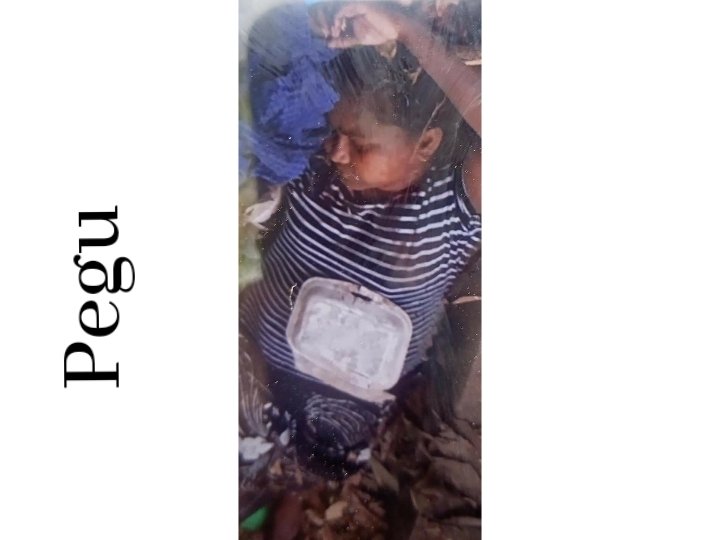 tw:death
In Pegu, a woman who worked as a laundry worker was shot and killed by the military. The military then hid the body by dragging it into the gutter and covered with rubbishes. That woman is a mother of 3 children.
#WhatsHappeningInMyanmar 
#Mar14Coup 
<a href="/UN/">United Nations</a> <a href="/KenRoth/">Kenneth Roth</a>