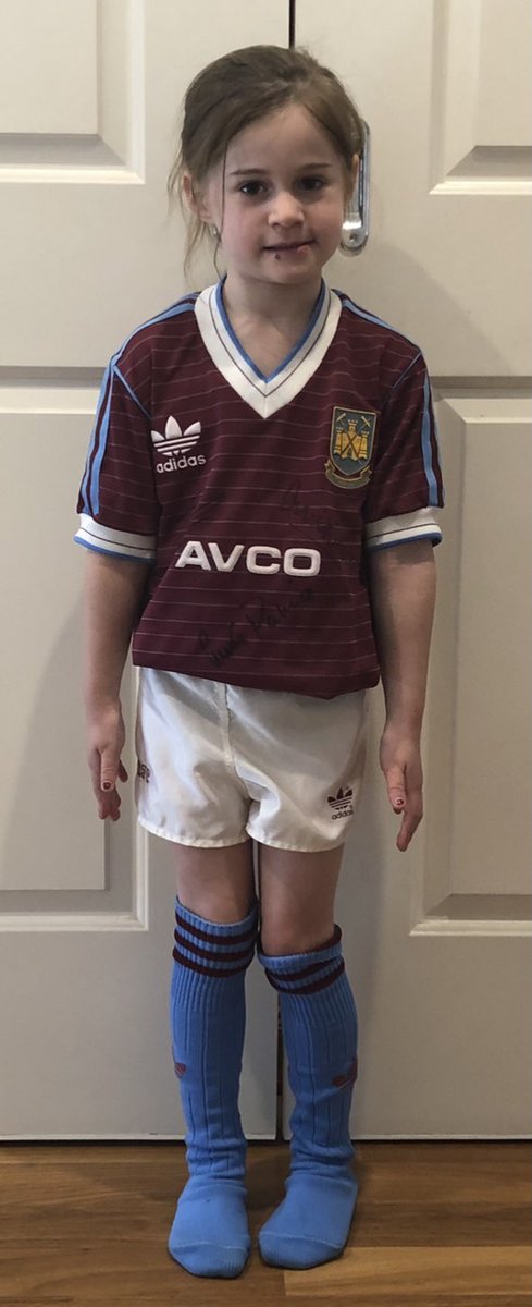HammerMusePerth's tweet photo. The spirit of ‘86 is strong in this one,with that in mind we’re going 2-3 to the mighty hammers against Man U !💪😎👊⚒⚒⚒
#COYI #OLAS #WFBB #WHTWD https://t.co/ztUdRNaB9u
