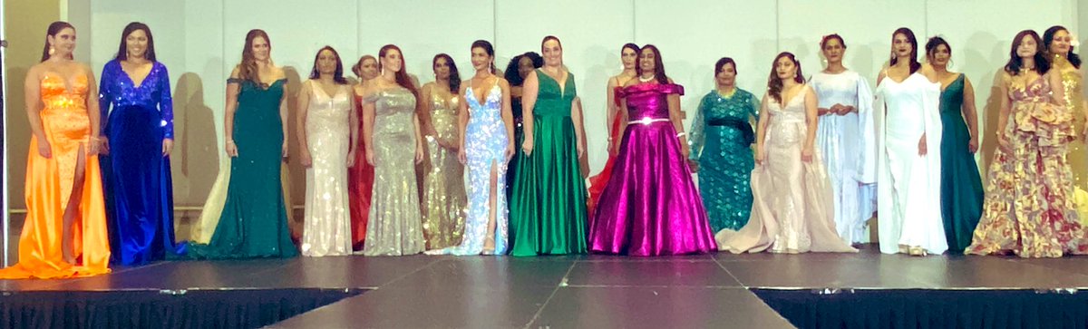 melissahoyer's tweet photo. Met & interviewed over 20 diverse women this weekend β so many w. back stories including DV, depression, toxic relationships, no self-esteem, escaping war-torn countries & often dealing w. obstructive yet traditional racial norms. They were extraordinary. ππ» #pageantwithapurpose https://t.co/gDMEOhDicC