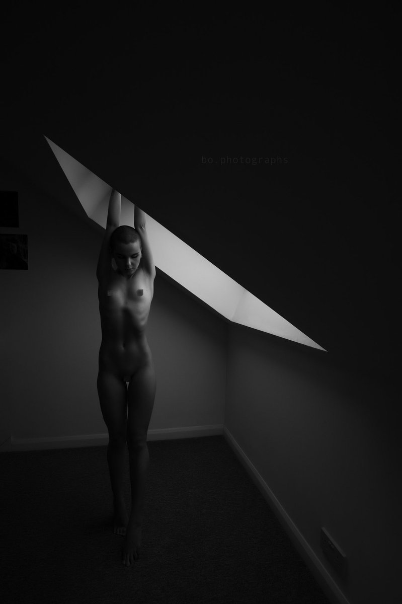 BoPhotographs's tweet photo. #fineart #fineartnude
#artisticnude #bnw_captures #bnwphotography #bnwsouls #bnw #bnwphotos #monochrome https://t.co/oNpqanblp4