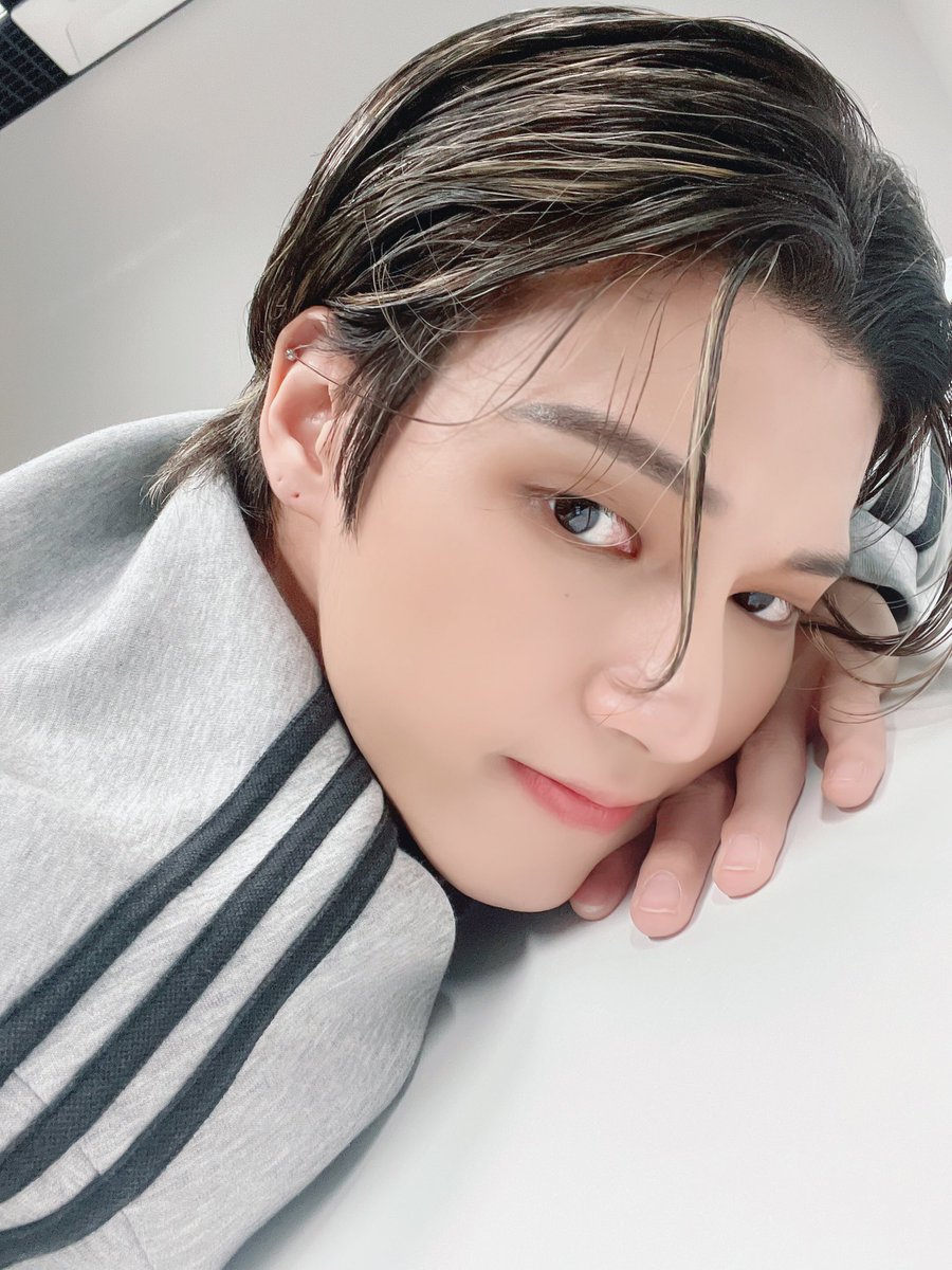 ATEEZofficial tweet picture