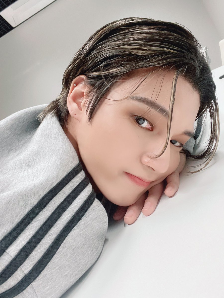 ATEEZofficial tweet picture