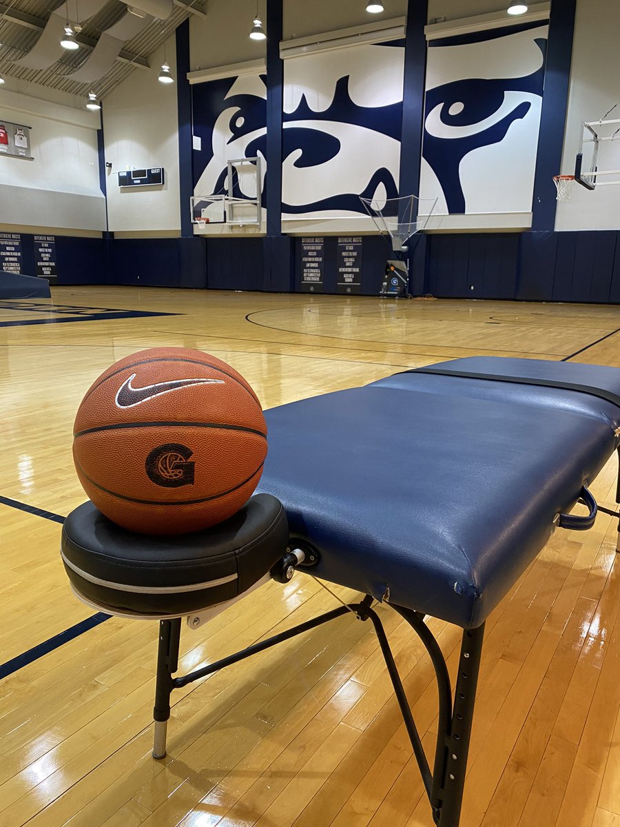 2021 BIG EAST CHAMPIONS!
Incredibly proud to be a small part in keeping this team ready to go every week. #HoyaParanoia #HoyasWIN #BigEastChamps