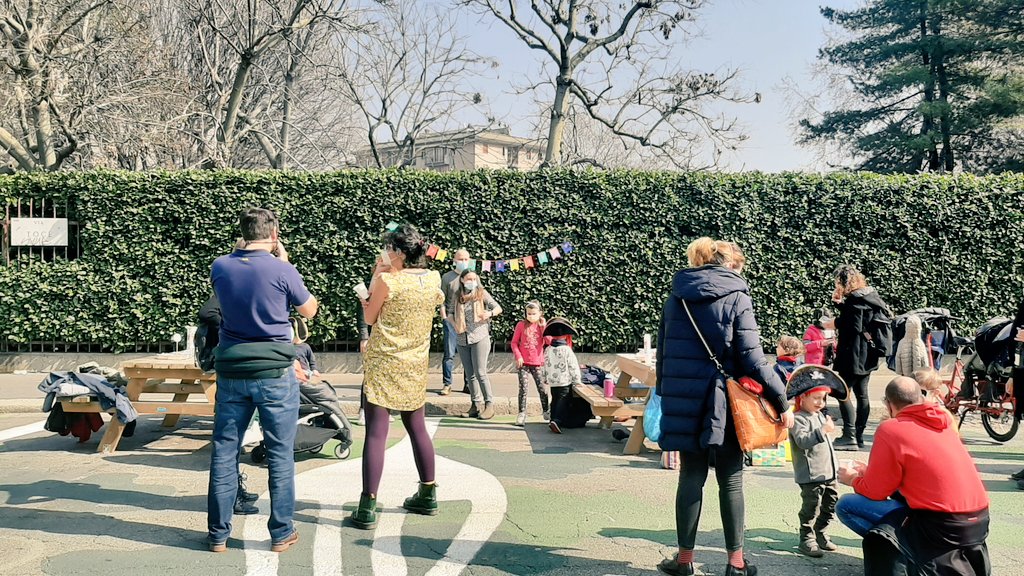 Every neighbourhood street can be a playground. 

This is via Toce in #Milan, where the community desire to join two parks met political will and ambitious street artists.

It's never about closing streets to traffic. It's all about opening streets to children.

#openstreets