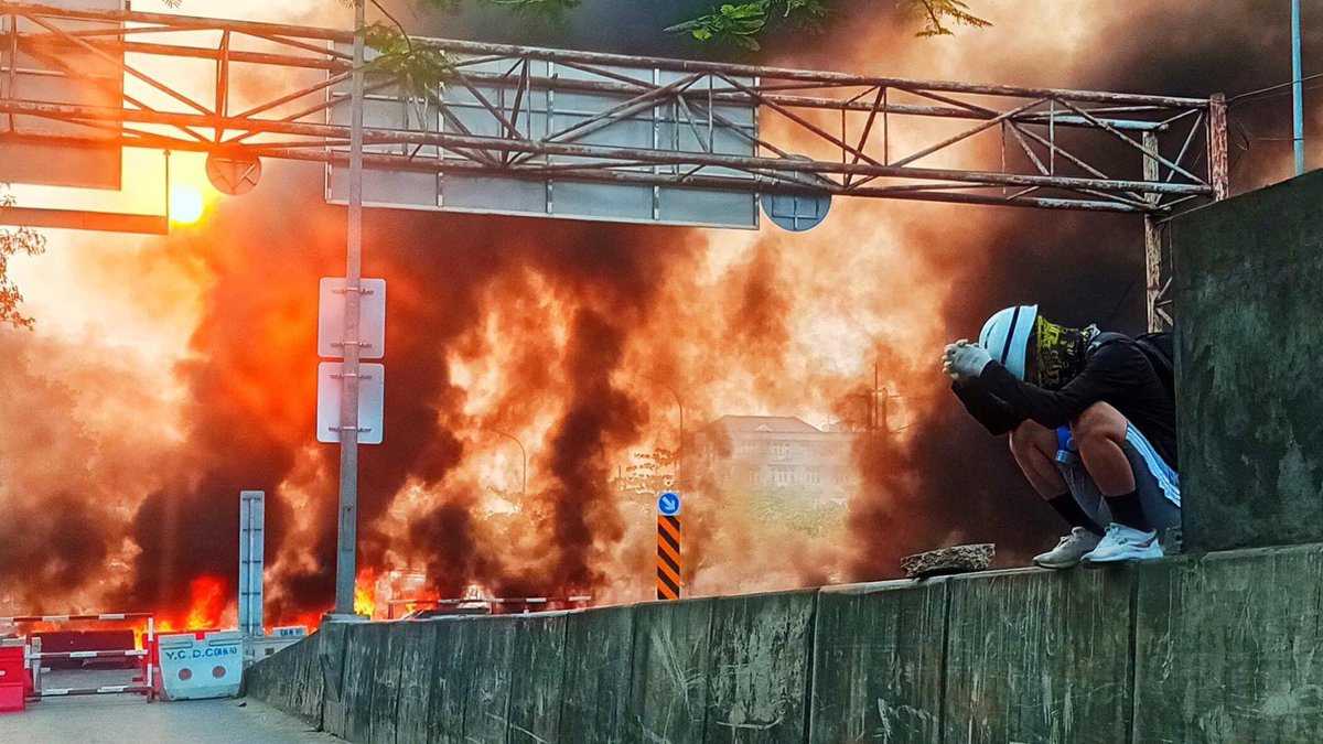 SoeHoneyCho's tweet photo. Hear our voices!
Military Armed forces (terrorists) not just burned down the people's barricades, factories and they also killed the citizens with real billed s.
@UNHumanRights

#WhatsHappeningInMyanmar
#Mar14Coup https://t.co/2ZYJryEu4W