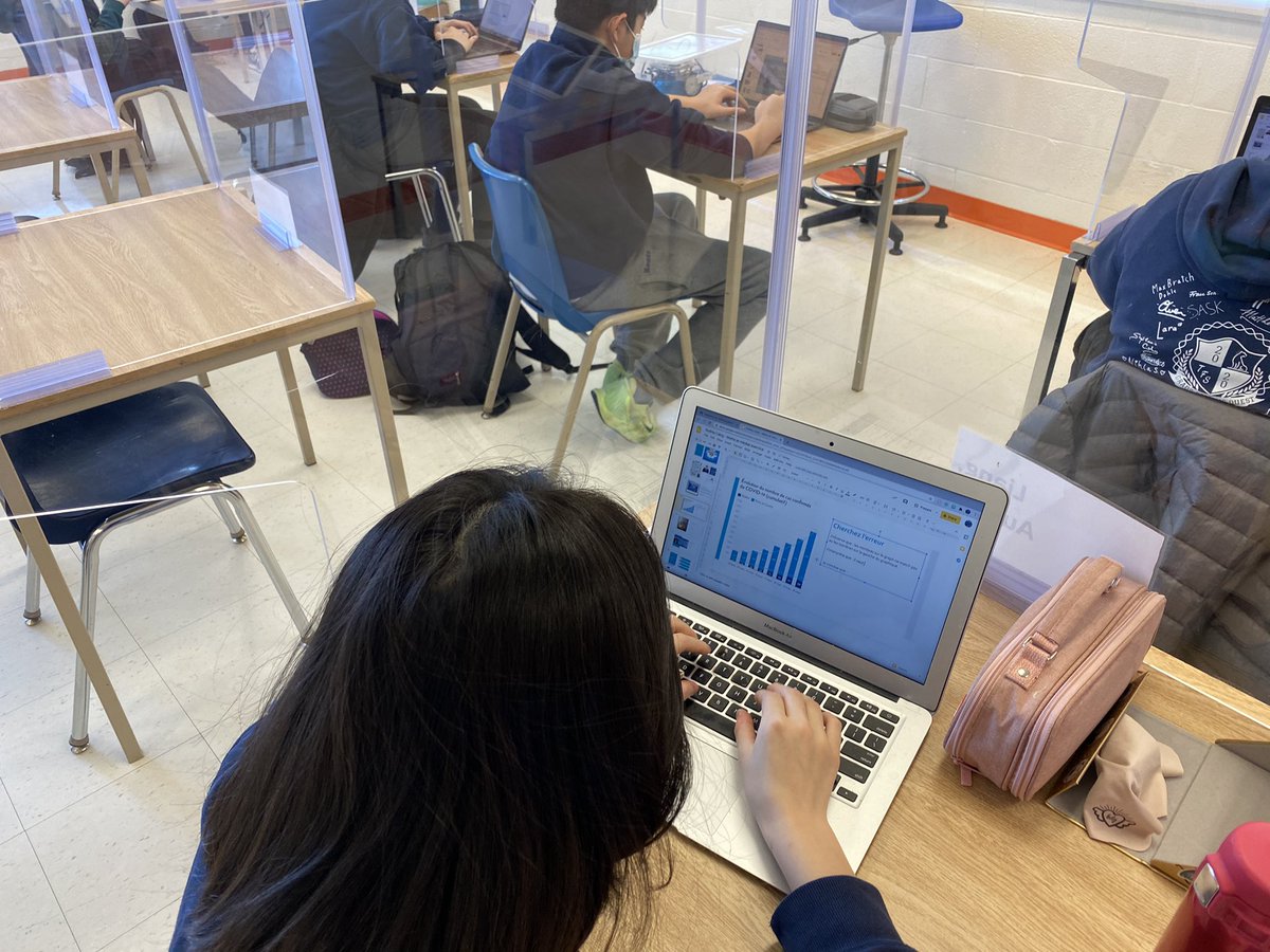 csiculture's tweet photo. Pour Pi-Day et la Journée internationale des Mathématiques en relation avec le #mediamonth, des activités Maths et médias au collège avec les professeurs de #mathematiques Échange découverte et analyse autour des données chiffrées Un bon moment ! https://t.co/vq2CtdenrA