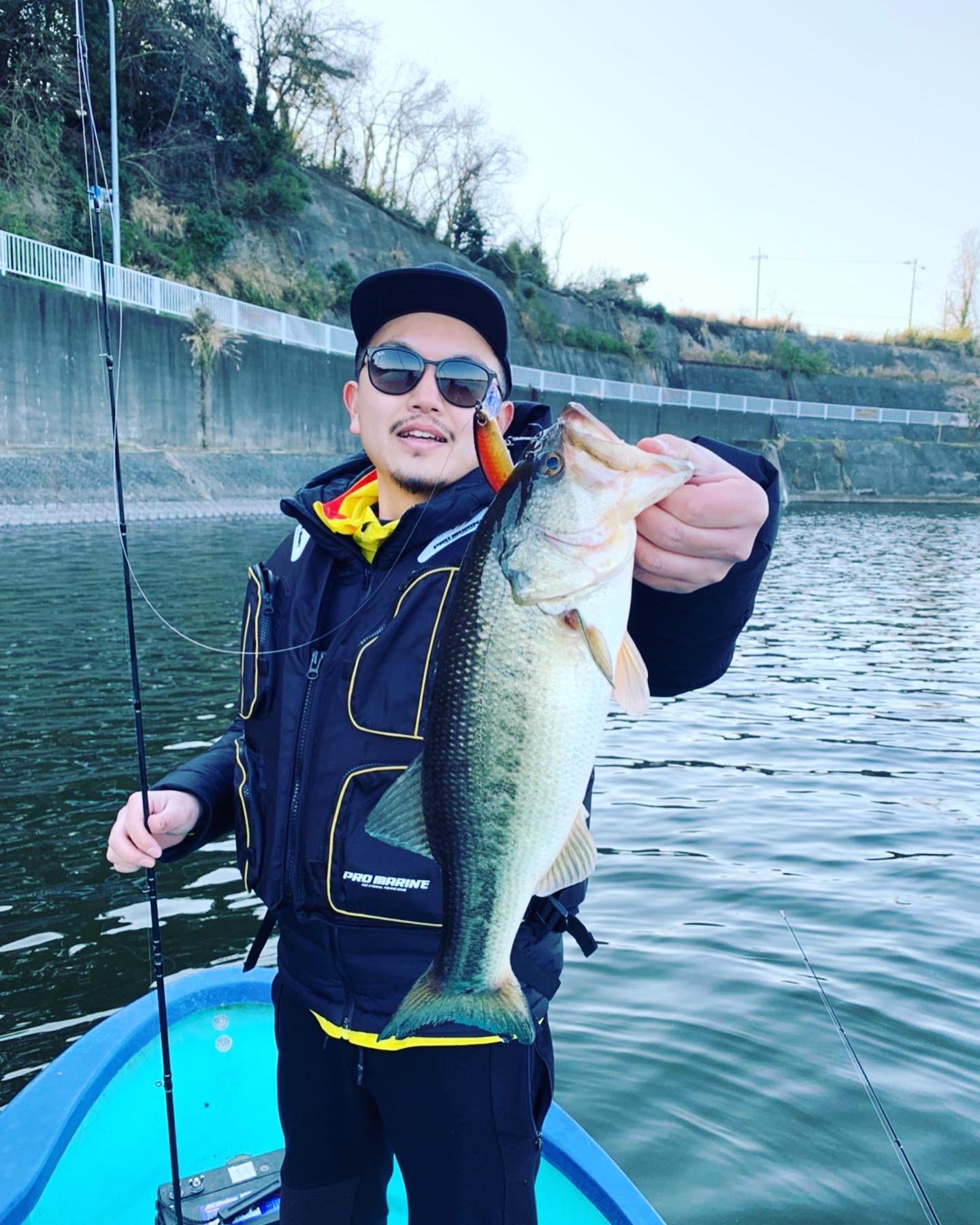 Anglerbird 21初バス 高滝湖 43cm Pm 4 30 やっと釣れたよー プリップリ だからバス釣りはやめられない バス釣り 高滝湖 Osp Varuna Anglerbird 21初バス 高滝湖 43cm Pm 4 30 やっと釣れたよー プリップリ だからバス釣りはやめられない バス釣り 高滝湖 Osp Varuna