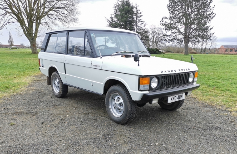 Suffix-C Range Rover Classic, being auctioned by Classic Car Auctions