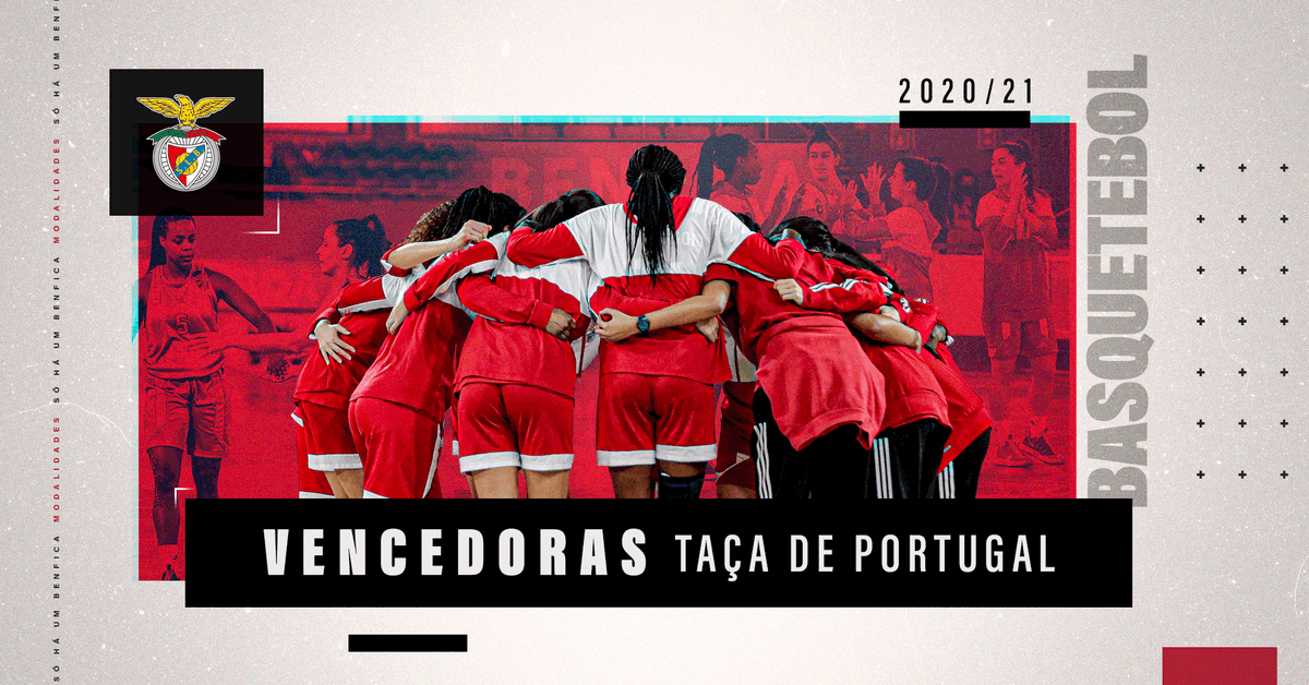 SLBenfica's tweet photo. 🏆🇵🇹 A TAÇA DE PORTUGAL É NOSSA!

#BasketBenficaFem #SóHáUmBenfica

@adidas https://t.co/pJMdHIikj6