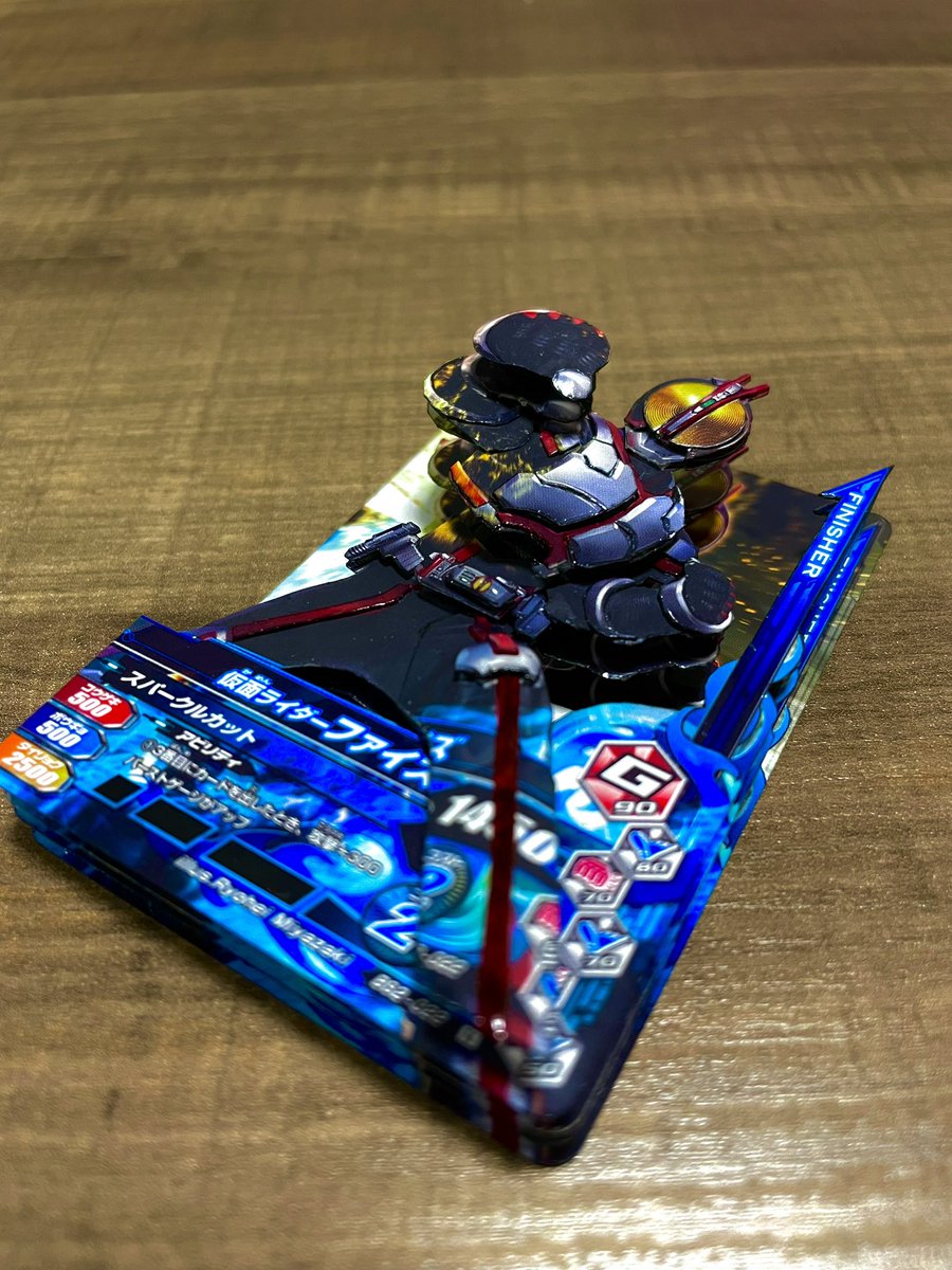 bebebett_chi's tweet photo. 今までで1番上手くいったし作ってて楽しかった。地味にファイズフォンは磁石で着脱できる仕様
＃シャドーボックス  #仮面ライダー 
#ファイズ https://t.co/TqpCoDOHww