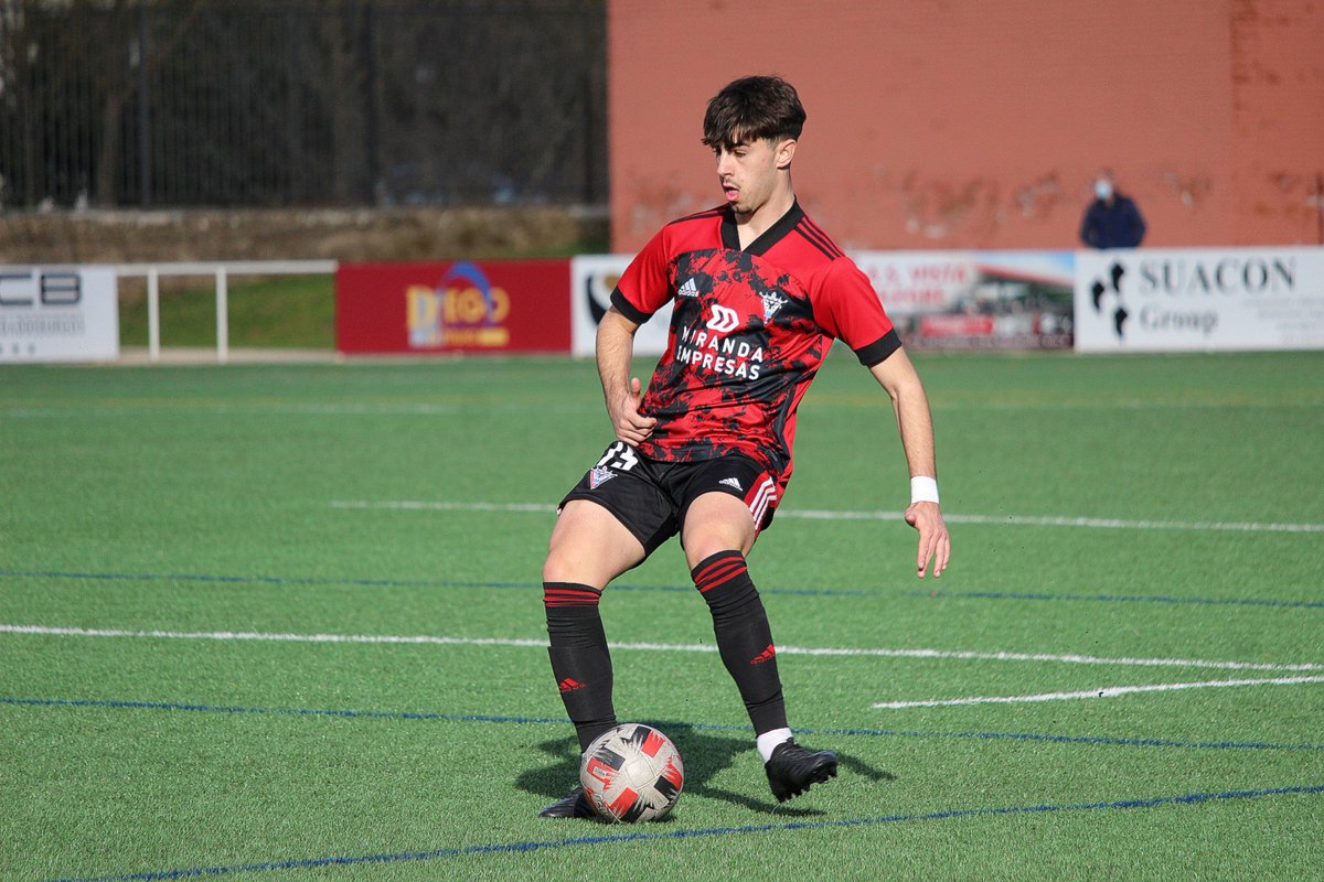 CDMirandes's tweet photo. FÚTBOL BASE | #TerceraDivisión 

☝ 𝗢𝗕𝗝𝗘𝗧𝗜𝗩𝗢 (FASE 2)  ✔😊
👉 ¡ 𝗔𝗛𝗢𝗥𝗔 𝗩𝗔𝗠𝗢𝗦 𝗔 𝗣𝗢𝗥 ➕❗

🎞 https://t.co/hsdvq0o7lE
#CDMirandésB https://t.co/uB21Ip2Xjl