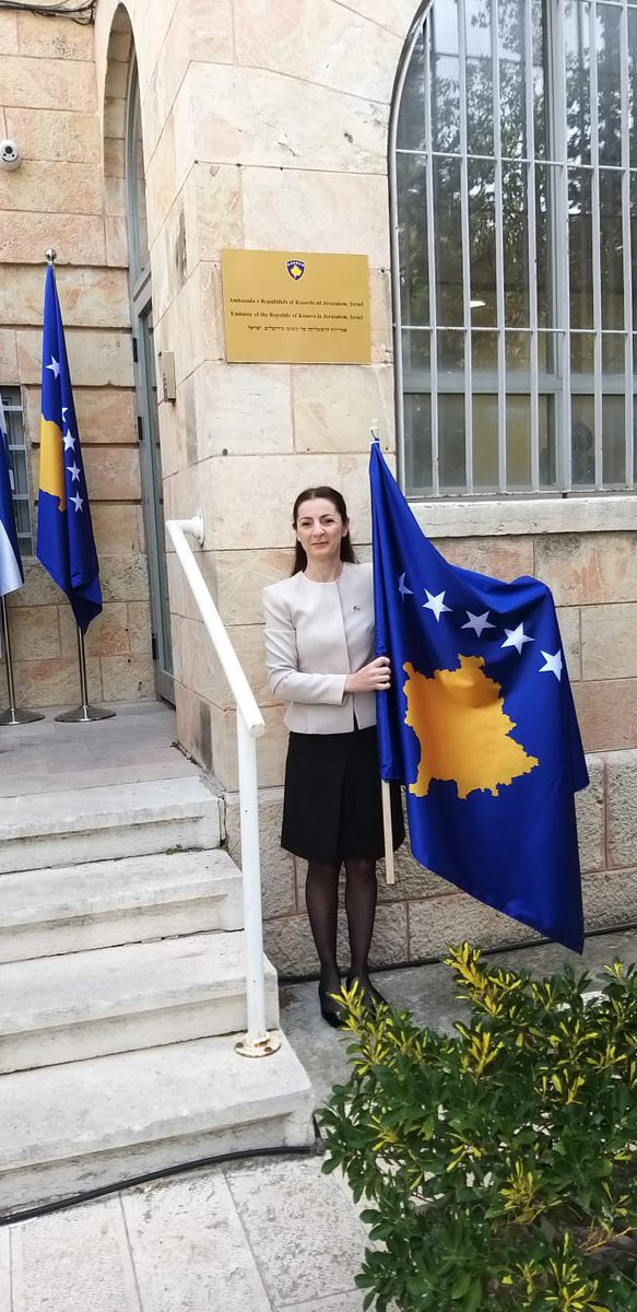 Ines Demiri tweet media