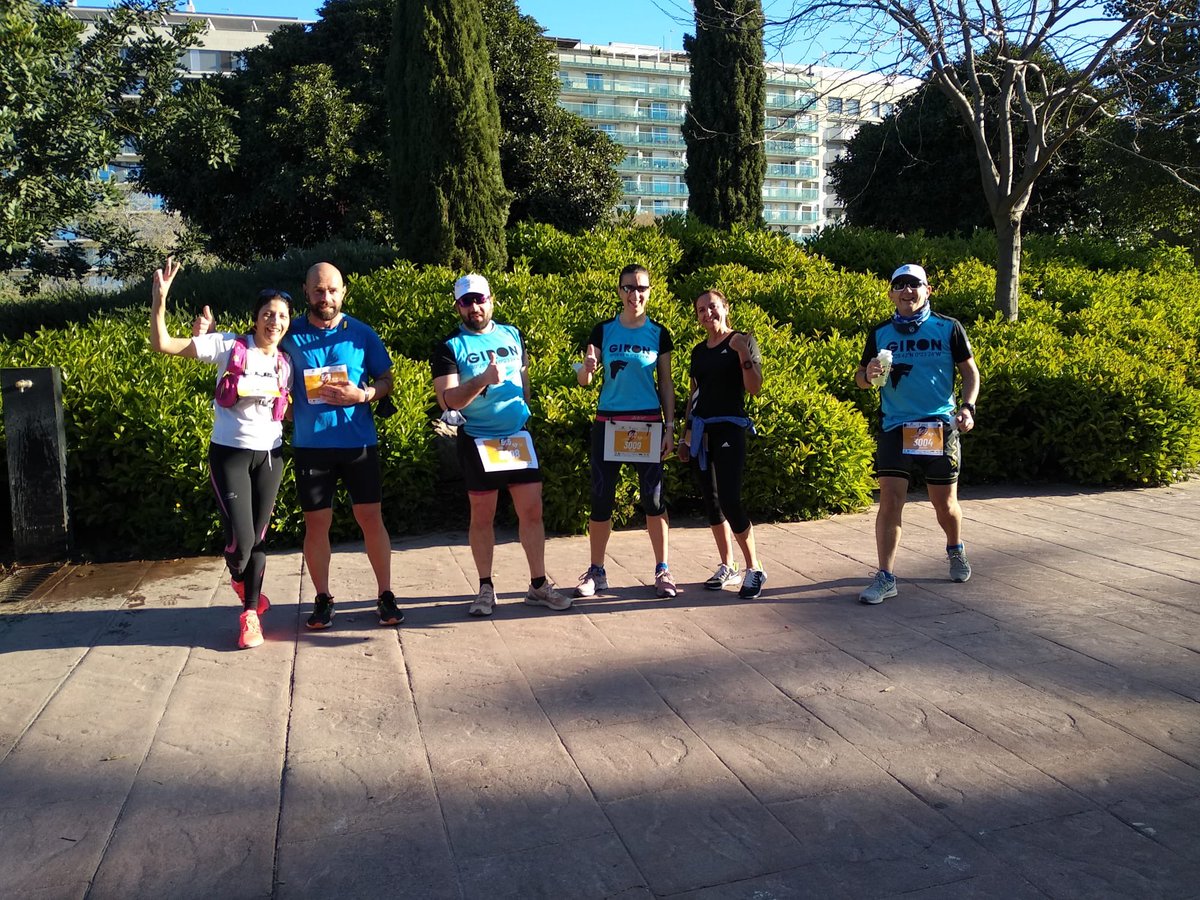 miguelgiron1975's tweet photo. G R A C I A S!!!! Reto #21K14M con @Run_Cancer a favor de @aeccvalencia cumplido!!! Menuda manera de cumplir 46 años!!!! Por los que se tienen que curar !!!! #YoSí #RunnersTwitteros #KmsSolidarios #VamosMarintxu https://t.co/tEutkSYonI