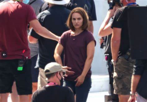 sa_mdr's tweet photo. new image Thor love and thunder: Natalie Portman https://t.co/Dw5s7inzyy