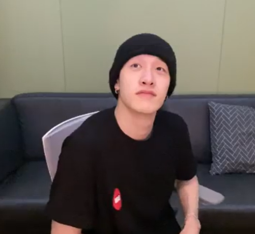 theo 🎣 hiatus tweet media