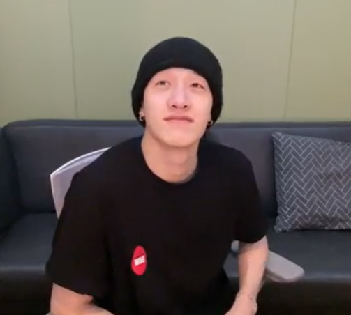 theo 🎣 hiatus tweet media