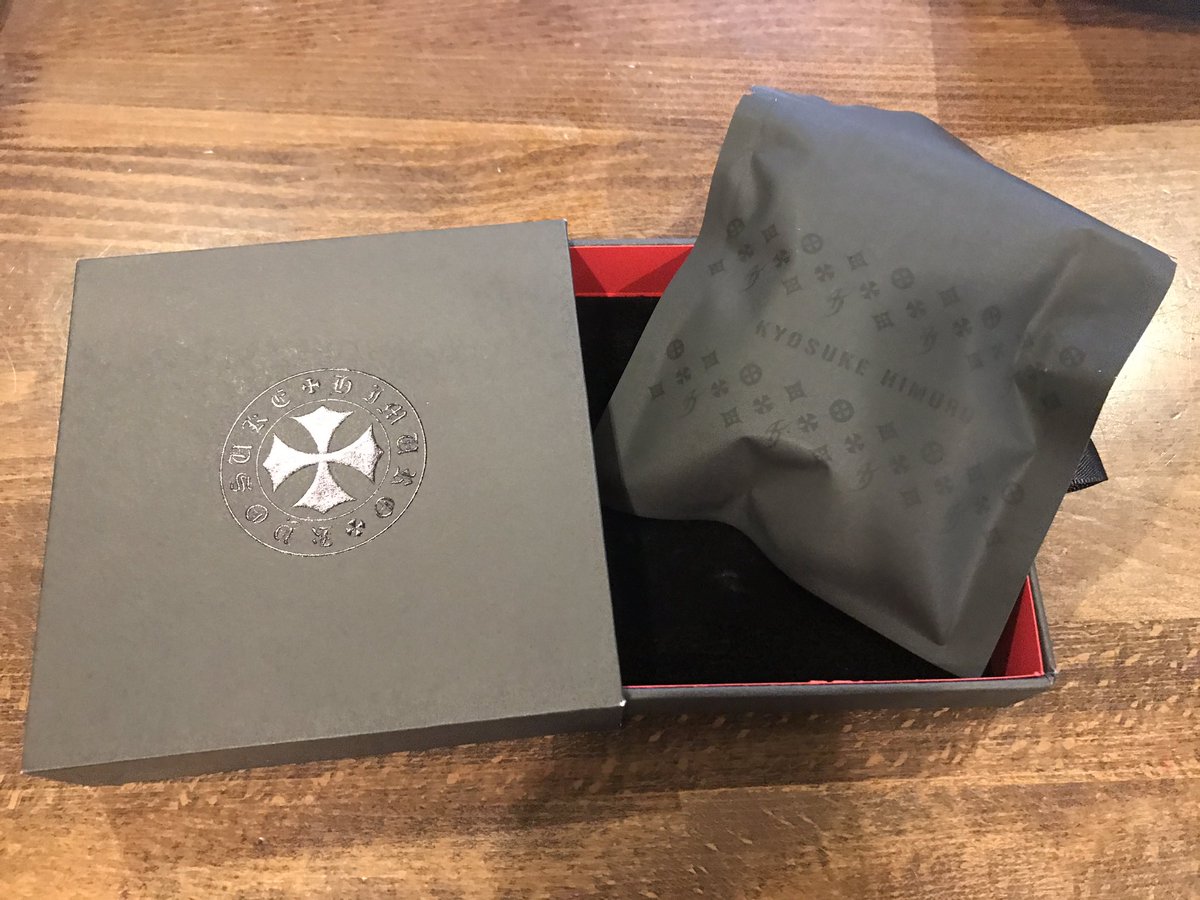 tomika_katagiri's tweet photo. #氷室京介 から
#ホワイトデー♬
#LUPHIA のアーモンドチョコレートが届いたよ🍫
美味(#^.^#)
#Kingswing https://t.co/HgNFSXb11U