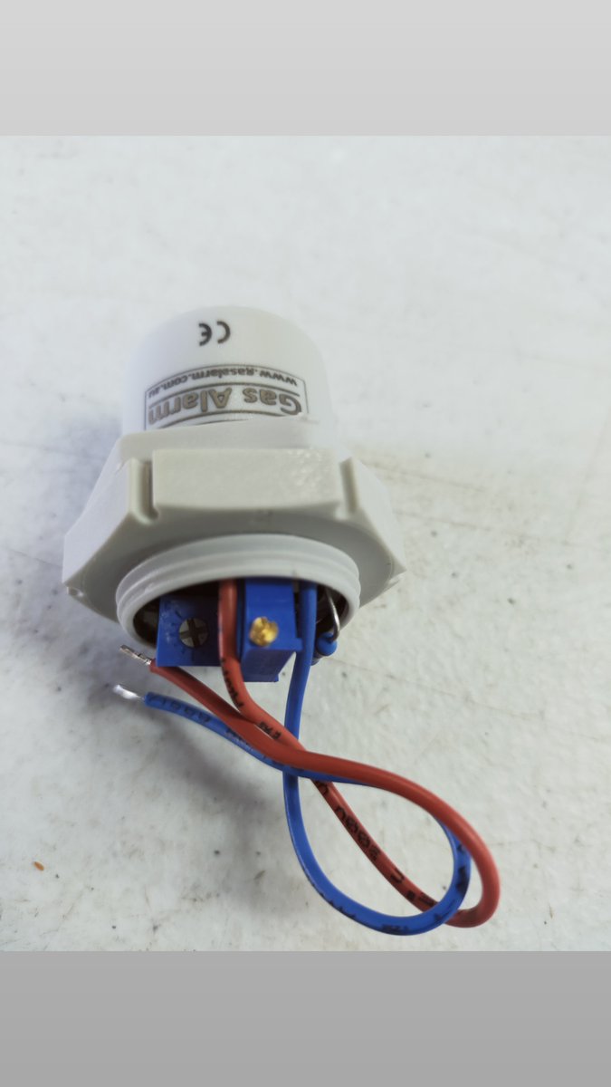 Worlds most compact miniaturized gas monitor gas detetion system - 24 VDC 4-20 ma all set to be housed in any standard enclosure or housing for all toxic gases flammable gases refrigerant gases - German technology Australasian expertise