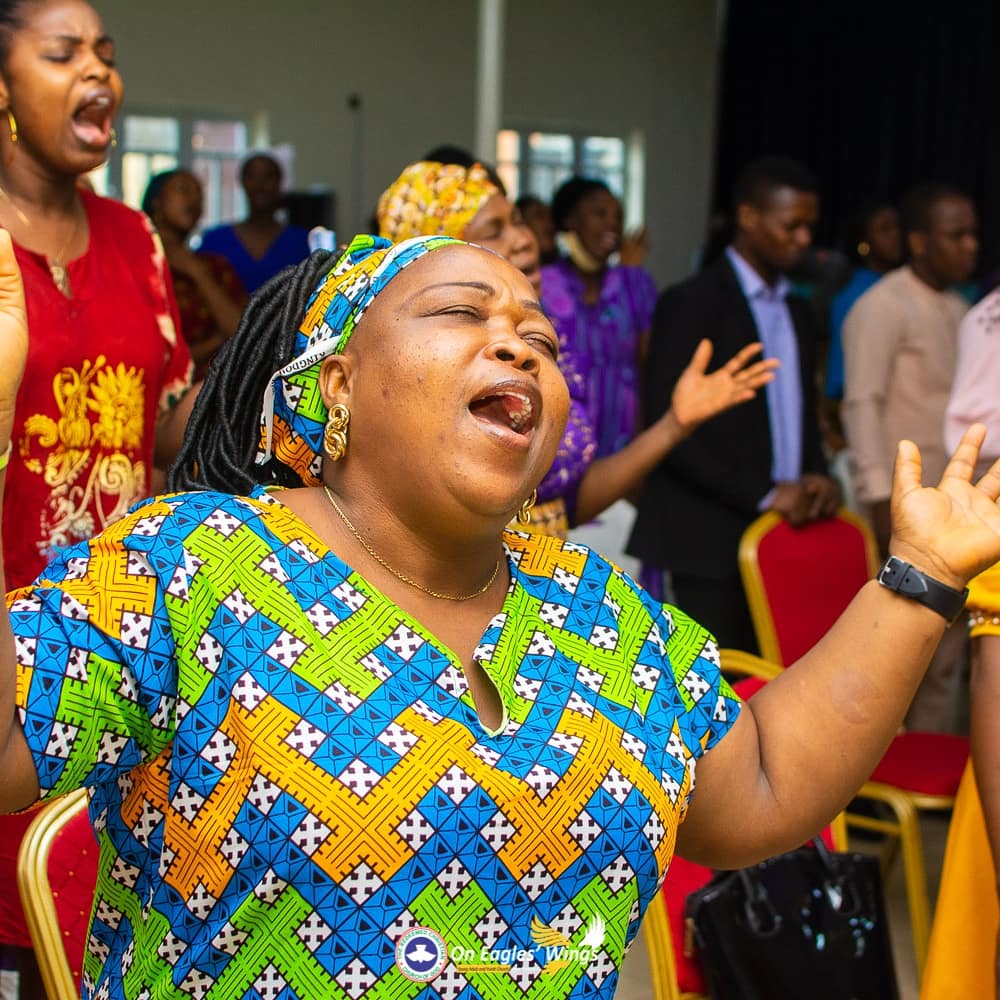 RCCG_OEW's tweet photo. Our worship is our weapon
#OEWCelebrationService
#GiantsStrides https://t.co/e8yDTNrgBw