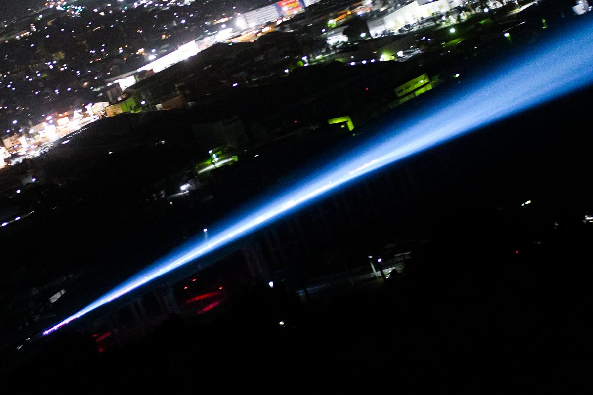 ほんとの彗星みたいに尾を引いた流れ星新幹線が凄すぎて感動 ほんとの彗星みたいに尾を引いた流れ星新幹線が凄すぎて感動