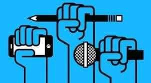 yamilapenao's tweet photo. El reconocimiento y felicitación a nuestros periodistas dignos y comprometidos  que defienden con "ala y color" desde las ideas y palabras la #PatriaViva , especialmente a los excepcionales periodistas de la @FGR_Cuba  @PresidenciaCuba https://t.co/zlfFJcJPHs