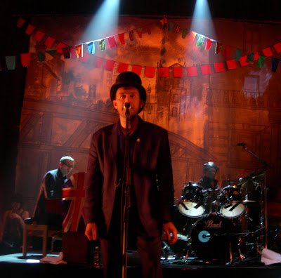 PAST_DAMON's tweet photo. 070314 (14th March, 2007)
The Good, The Bad &amp; The Queen Live at 9:30 Club in Washington DC, USA

#GoodBadQueen #TGTBTQ #DamonAlbarn #데이먼알반 https://t.co/MRzYvLW97V