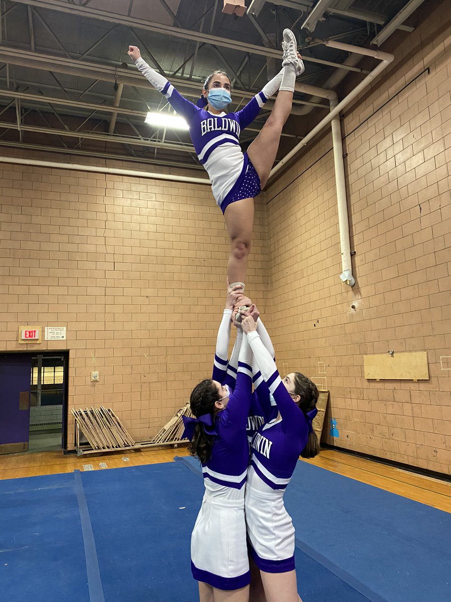 Wishing a Happy 16th birthday to <a href="/avawodarek1/">avawodarek</a> today! 🥳 We hope your day is full of smiles &amp; celebrations after yesterday, ENJOY 😉💜