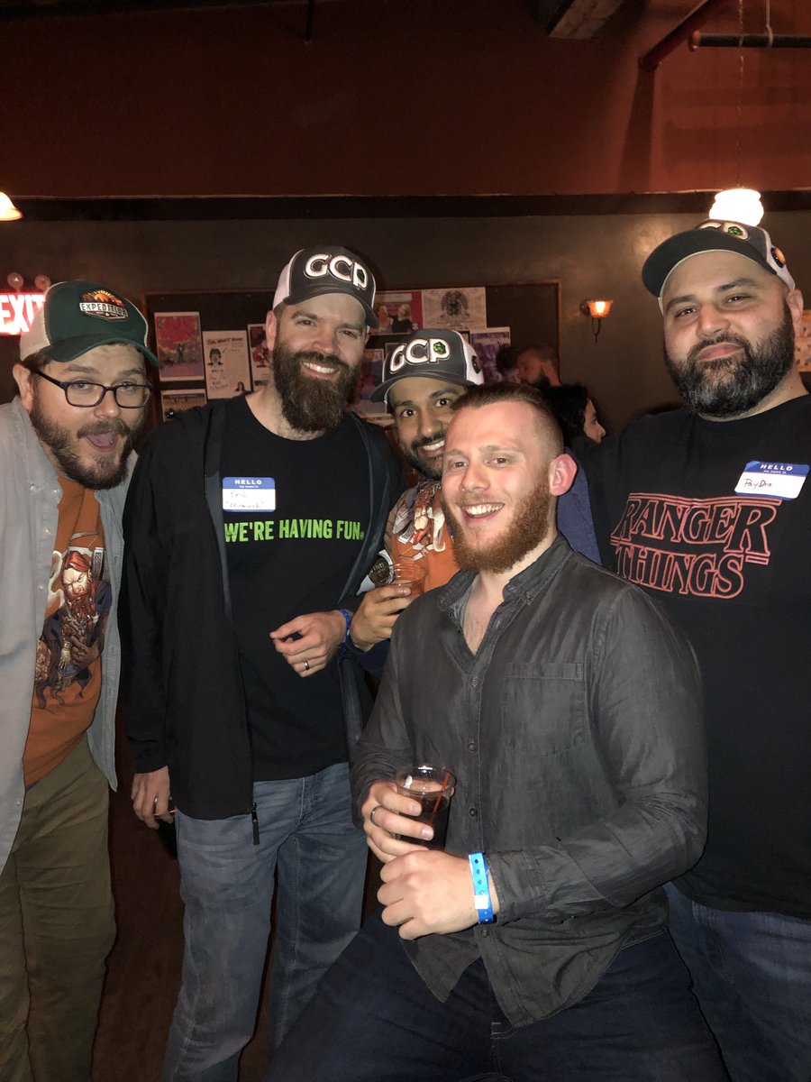 hphp729's tweet image. ⁦@Paydronian⁩ ⁦@Killer_cloud42⁩ back when we could be within 6 feet of each other.