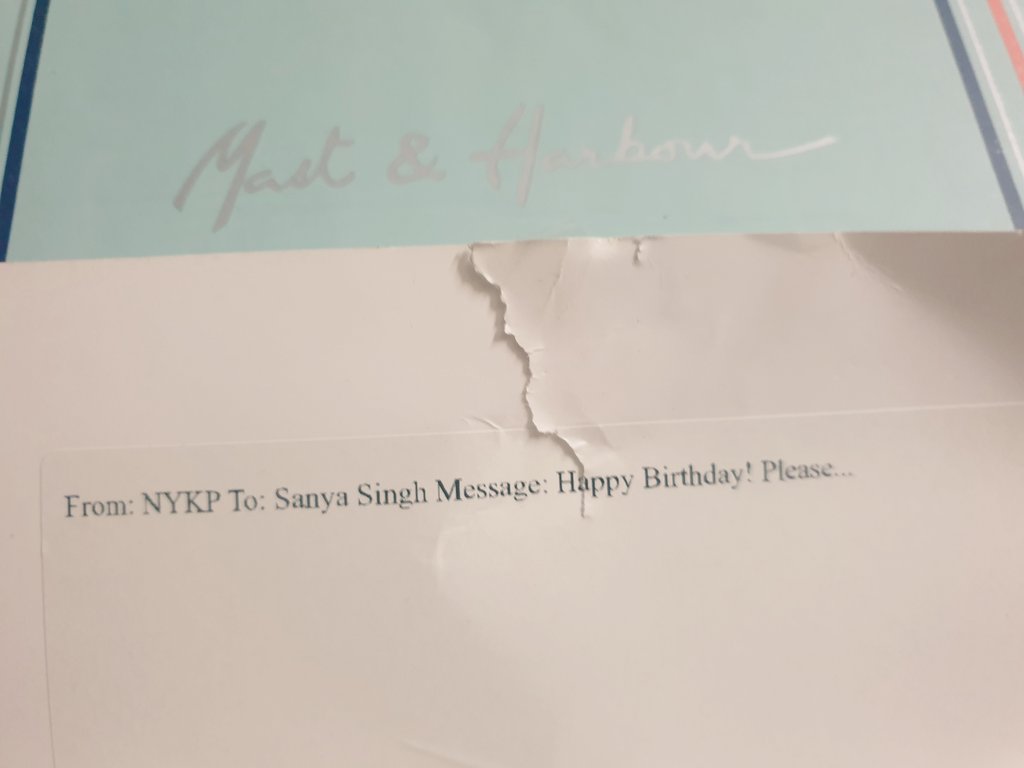 thefilledvoid's tweet photo. Birthday gifts are still ringing π.loved it but the msg got me laughing like anything.
#insidejoke #thefilledvoid #bday https://t.co/iBnXLC56cX