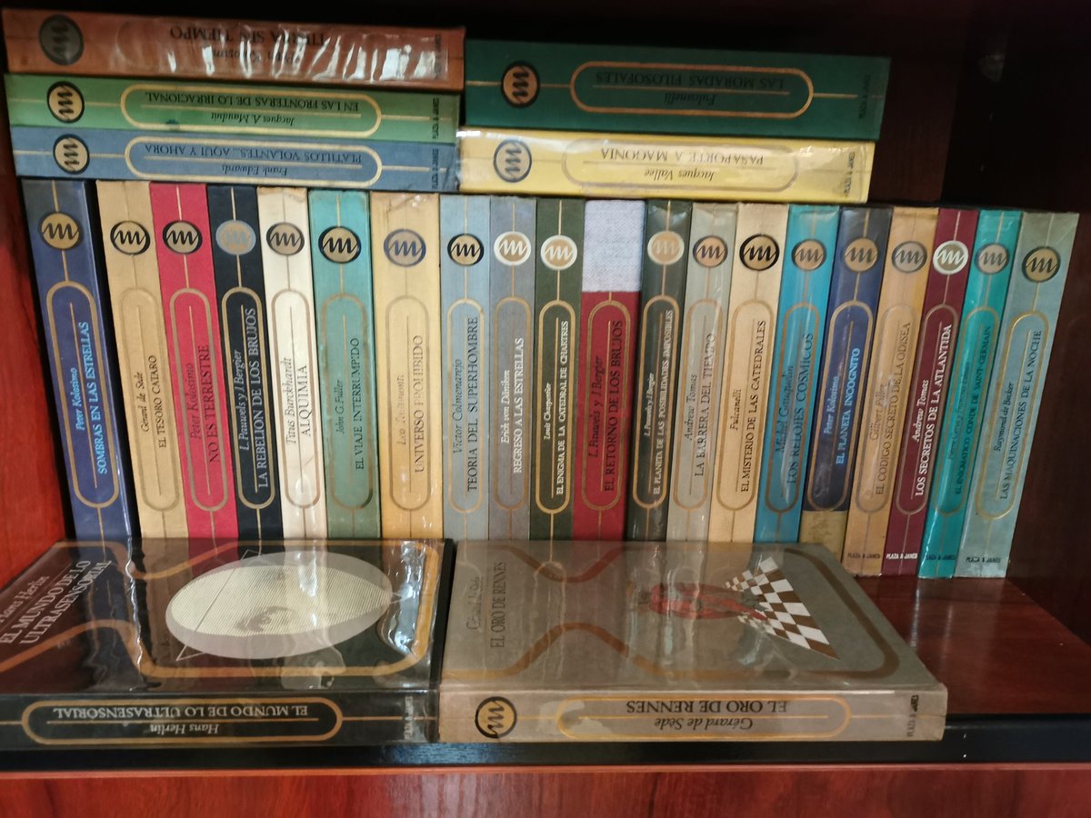 AlbertLopezLLei's tweet photo. @navedelmisterio @otrosmundos Colección Otros Mundos herencia de mi padre. https://t.co/IOQbMlqjkH